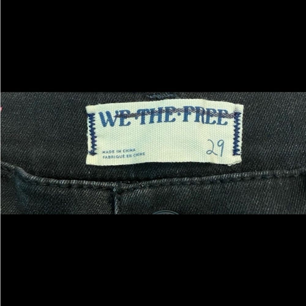 We The Free Mystic High Rise Lace Flare Jean. Size 29 - Picture 7 of 8